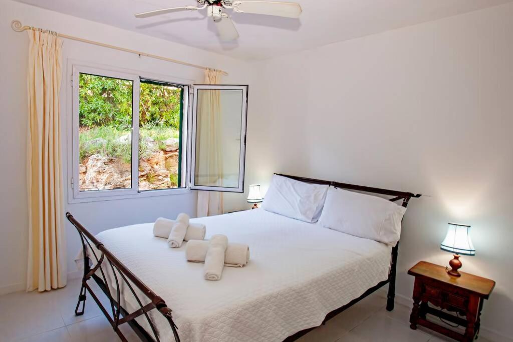 Villa Cecylia เอสคานูเทลส์ ภายนอก รูปภาพ