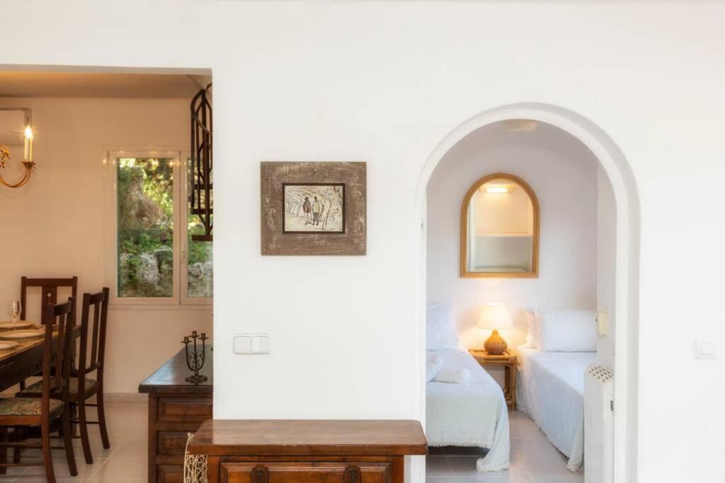 Villa Cecylia เอสคานูเทลส์ ภายนอก รูปภาพ