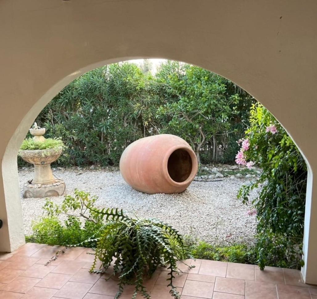 Villa Cecylia เอสคานูเทลส์ ภายนอก รูปภาพ